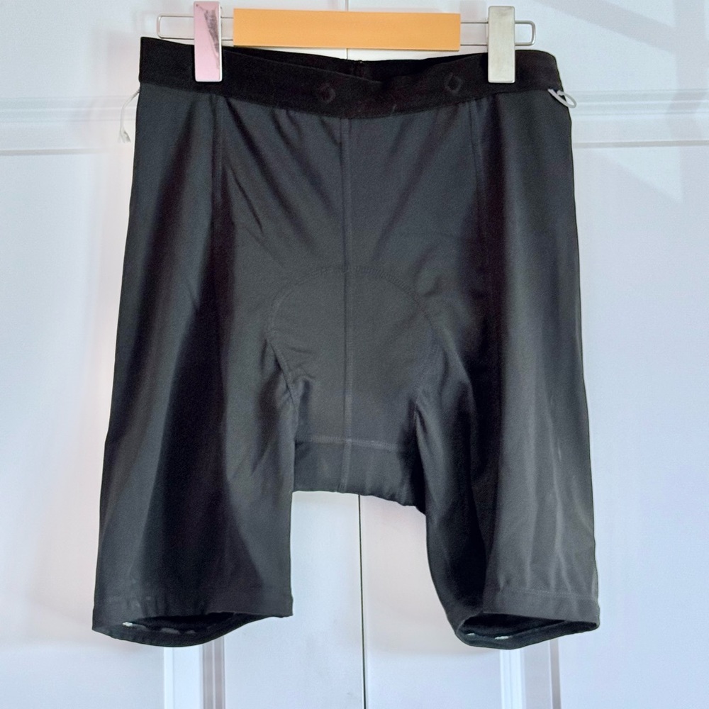 Gel 4D Ergonomic Padded Moisture Wicking Breathable Cycling Shorts SZ.M